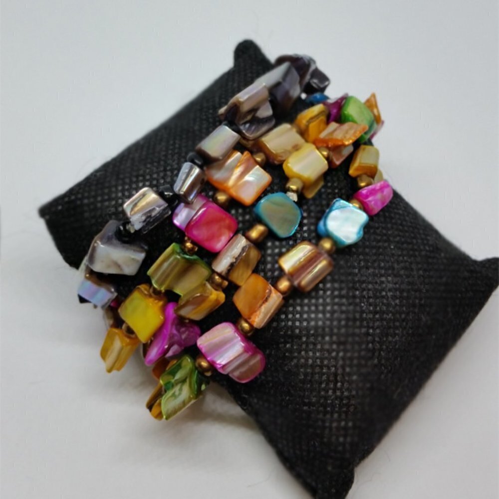 BUNDLE lot 4 shell bracelets boho layering stackable